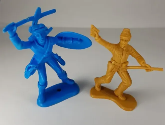 Soldado e Índio Gulliver Miniaturas Monocromático Boneco