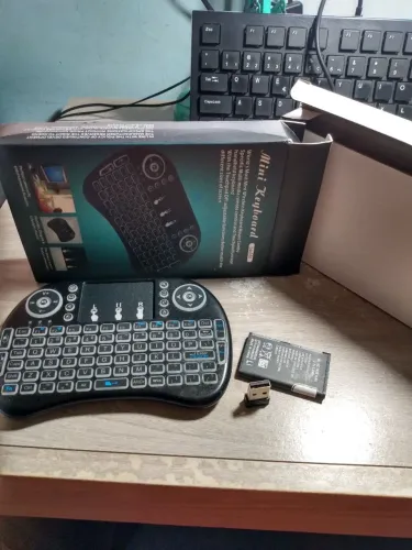 Mini Teclado sem Fio Touchpad
