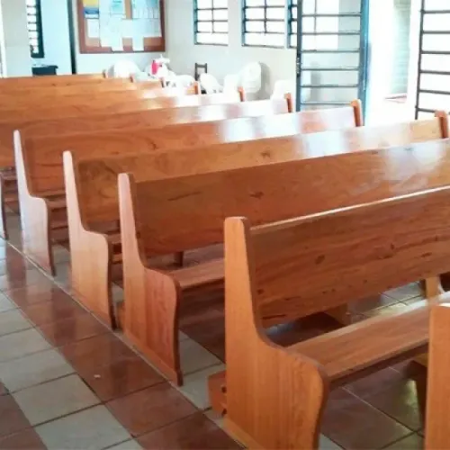 Bancos igreja quantidades