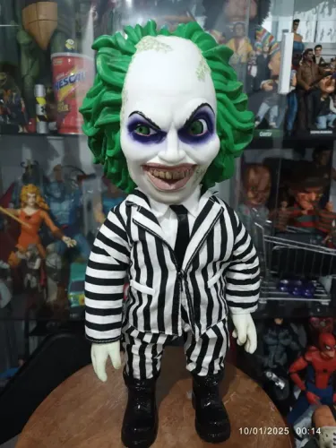 Boneco Beetlejuice - Mezco