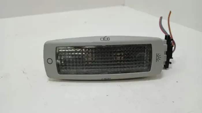 Lanterna Luz De Teto Cortesia Volkswagen Polo 2003 