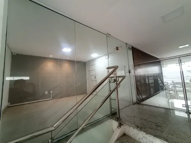 Sala Comercial 50m² no 1º Andar c/ Divisorias / Habit-se e AVCB na Compensa