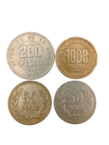 4 Moedas colombianas antigas