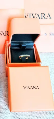 Aliança de ouro amarelo e branco 18k e diamantes da coleção essence da vivara