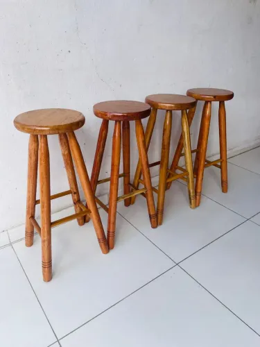 BANQUETAS RÚSTICA DE MADEIRA ANGELIN 70CM