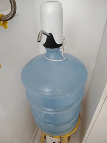 Bomba Automática USB + 2 galões