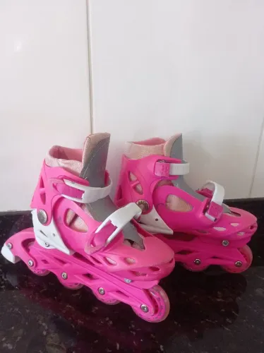 Patins Roller Infantil Rosa + joelheira de brinde