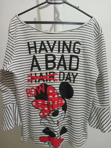 Camiseta Listrada Minnie - Having a bad bow day!