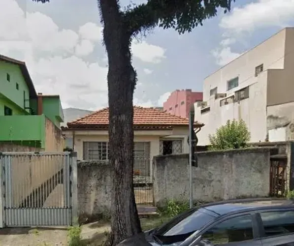 TERRENO PLANO NO NÍVEL DA RUA MEDINDO 10,00 X 40,00 - PRÓX. AV. D. PEDRO I