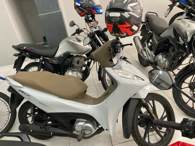 BIZ 125CC BRANCA COM BEGE IMPERDÍVEL 