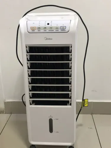 Climatizador de Ar Frio Midea Branco e Cinza AKAF1 127V