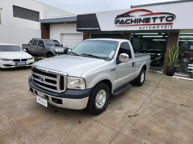 F-250 XLT 3.9 4x2 Turbo Diesel bem conservada e baixa km
