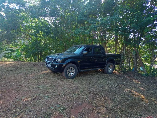 L200