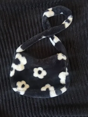 Bolsa de Pelúcia - linda e estilosa