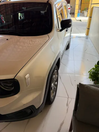 Jeep Renegade Sport T270 1.3 TB 4X2 Flex Aut. 2023