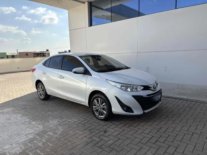 Toyota Yaris XL Sedan 1.5 Flex 16V 4P Aut. 2022