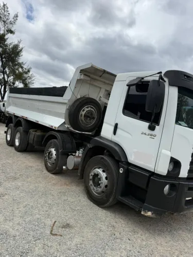 Vendo Caminhão costellation 24280 bitruck 