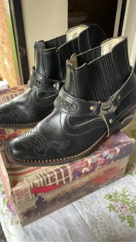 Botas de couro pretas | Calçados