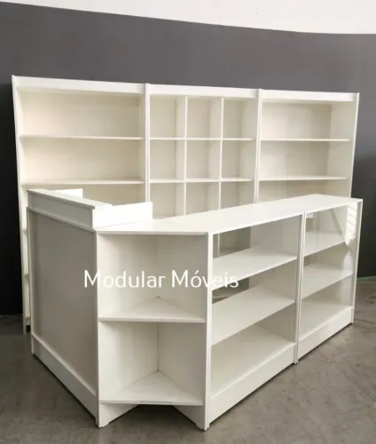 Balcão Caixa em L + 2 Balcões Vitrine + 2 Prateleiras + 1 Colmeia - MDF Branco