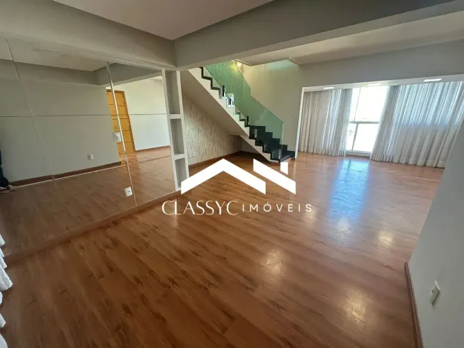 Cobertura duplex com espaço gourmet em Saraiva, Uberlândia  189 m².