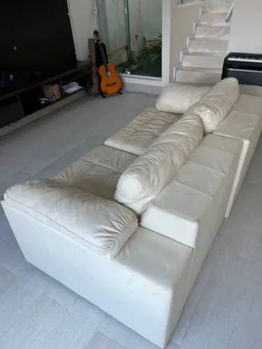 Sofá Modular Off White em Couro legítimo