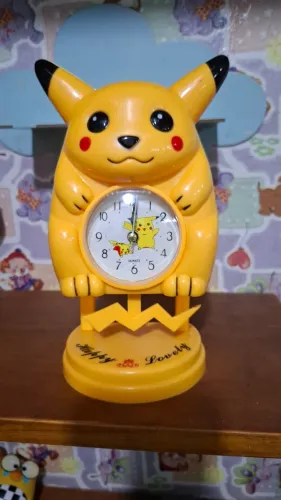 Relogio despertador pokemon pikachu 