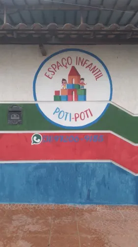 Pintura artística em escolinhas, creches, muros e paredes