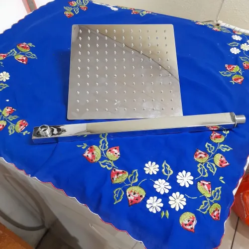 Chuveiro de Teto Quadrado em Aço Inox