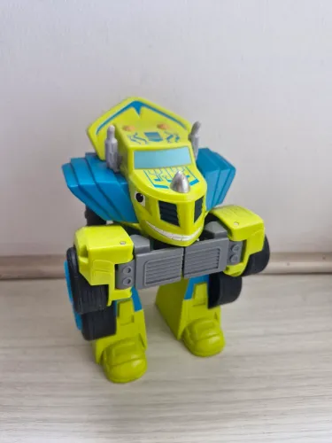 Zeg robô  - Blaze and The monster machine