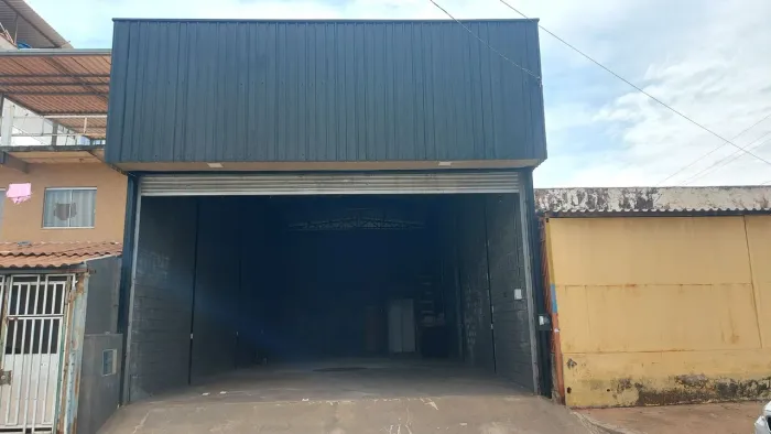 Galpão na 803 do Recanto das Emas 