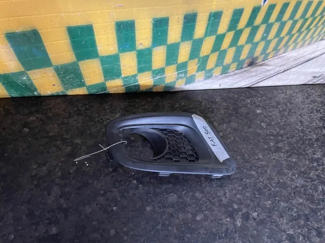 Moldura acabamento milha fiat 500