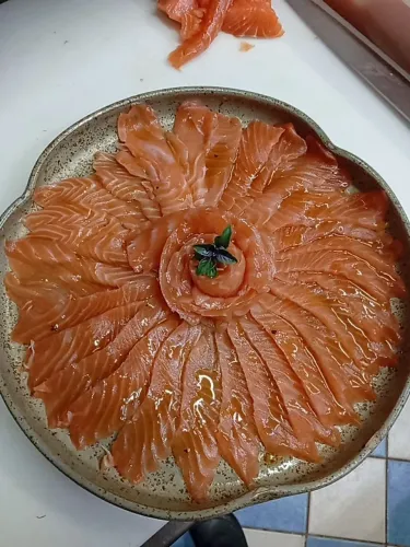 Cozinheira faço diárias          