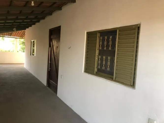 Vende - se casa em Dianópolis 