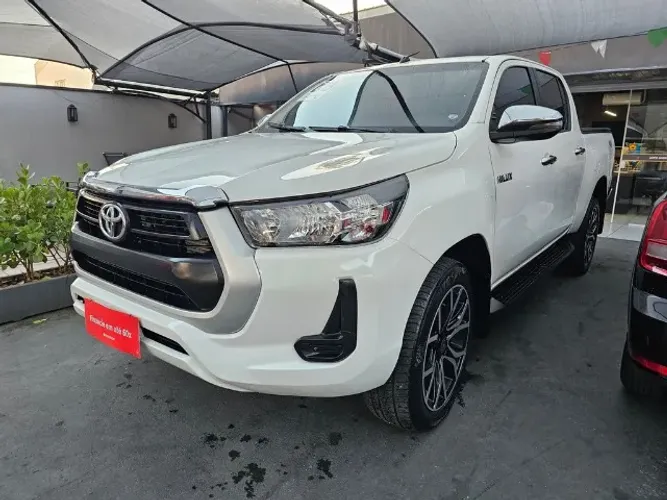 Toyota Hilux CD 4X4 2.8 Diesel Mec. 2022