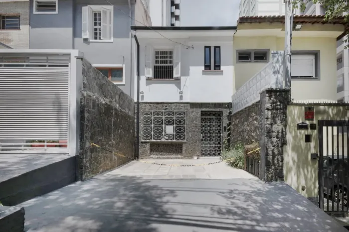 Casa comercial na Rua Bartira, 983 150 m²