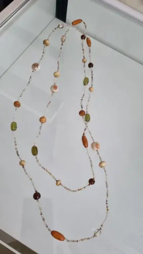 Colares e pulseiras