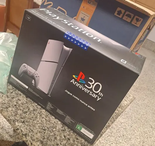 PlayStation 5 edicao ilimitada 30 anos