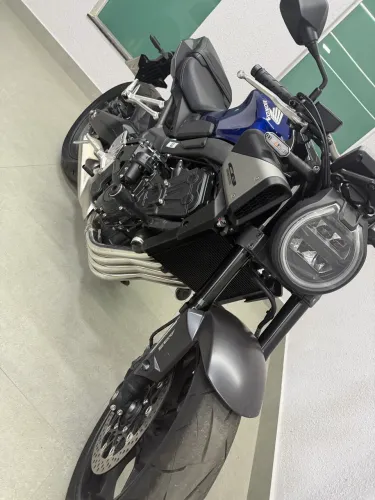 Honda CB 650R (Nova Hornet) - Estado de 0KM!