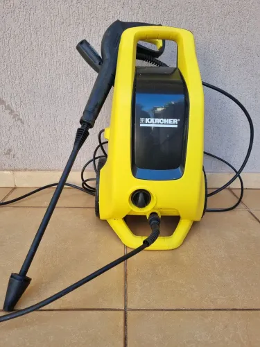 Lavadora Kärcher K3 Completa + Kit Lava-Carro (Aplicador de Sabão e Esponja)