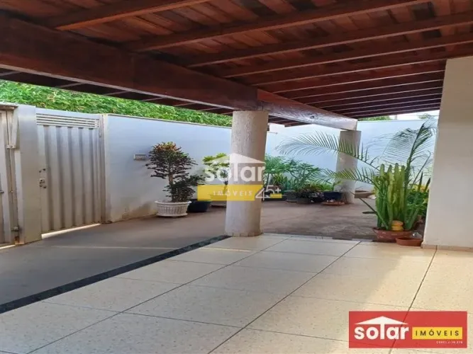 CASA Á VENDA: