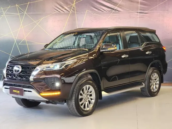 Toyota Hilux CD SRX 4X4 2.8 TDI 16V Diesel Aut. 2022