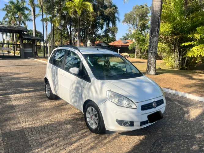 Fiat Idea Essence Dualogic 1.6 Flex 16V 5P 2012