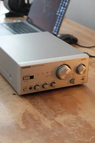 Amplificador Onkyo a905TX