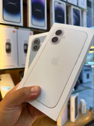 iPhone 16 Apple LACRADO 128GB Rosa PAGAMENTO NO ATO DA ENTREGA HOJE PEGO SEU USADO