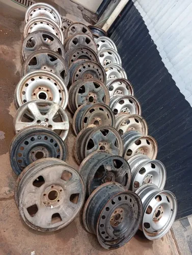 Lote pneus e rodas 