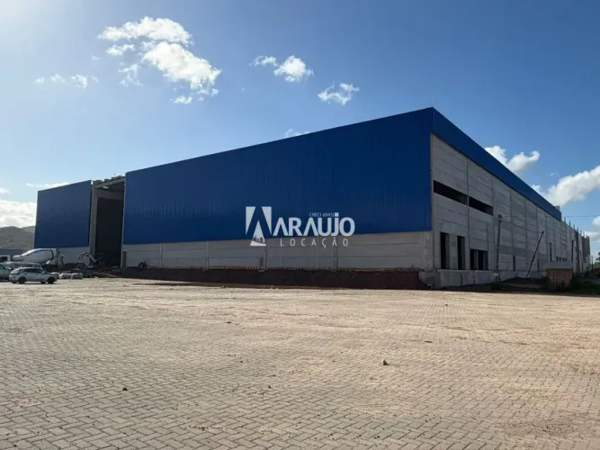 Galpão para Locação com 3705.45M², Escalvados, Navegantes - SC