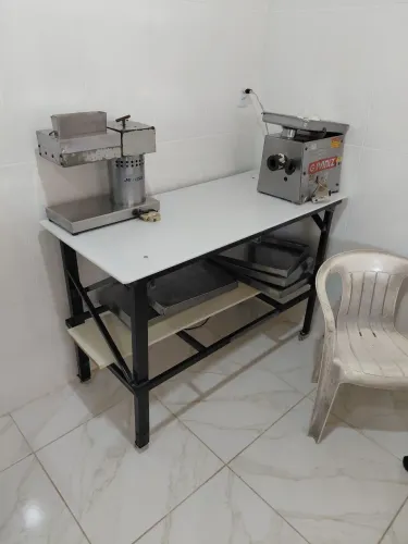 Maquina de moer picadinho e amaciador de carnes