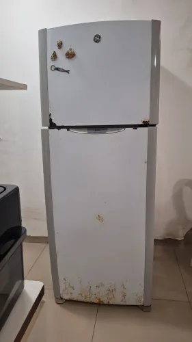 vendo geladeira usada
