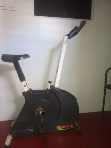 Bicicleta ergométrica em ótimo estado.
