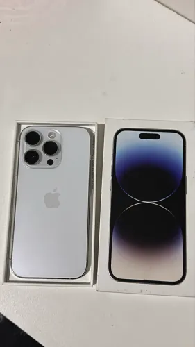 iPhone 14 Pro com caixa